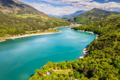 Lac-de-Monteynard-Savel-Matheysine-photographie-aerienne-drone-©-Brieuc-Coessens-ImaginAlp_Photographe-realisation-video-drone-Alpes-Isere-6