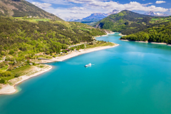 Lac-de-Monteynard-Savel-Matheysine-photographie-aerienne-drone-©-Brieuc-Coessens-ImaginAlp_Photographe-realisation-video-drone-Alpes-Isere-8